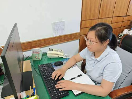 清风劲吹扬正气，砥砺奋进启新程 市总工会优秀共产党员（四）