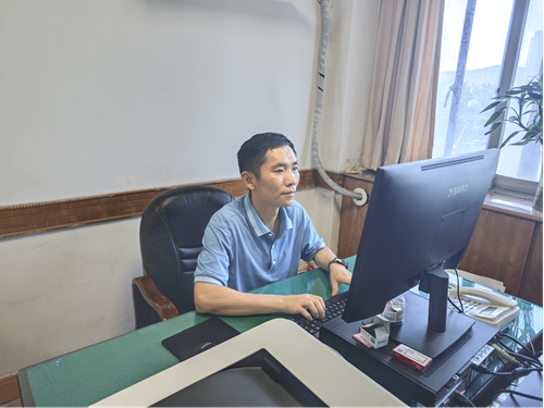 清风劲吹扬正气，砥砺奋进启新程 市总工会优秀共产党员（六）
